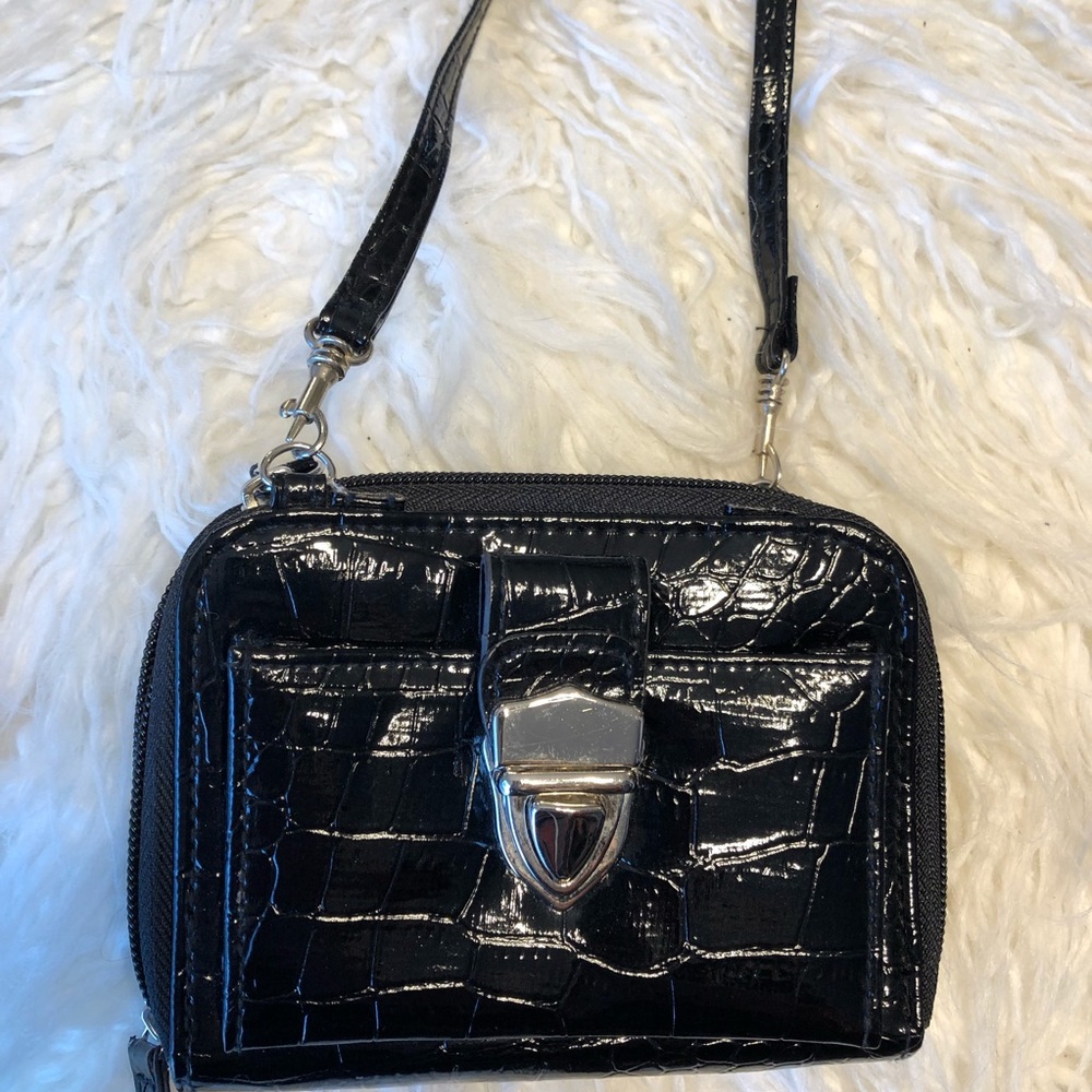 (S) Luxe Croc pattern black vinyl crossbody wallet/mini Purse w/pockets techbag!